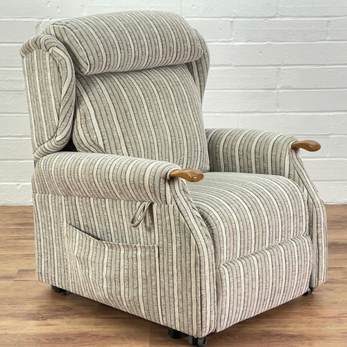 Oak tree riser - tree, recliner