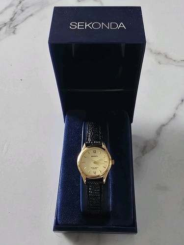 Ladies sekonda watch - sekonda,