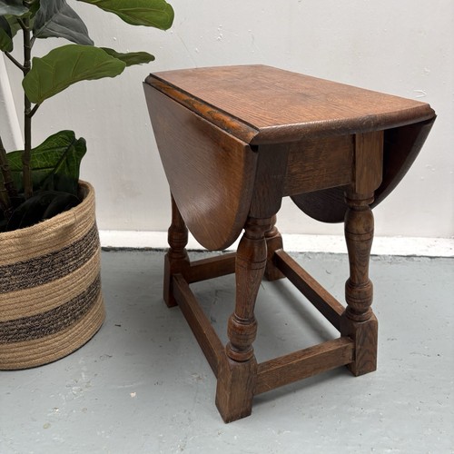 Small vintage solid oak - small, drop