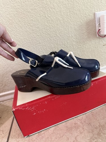 Vintage dark blue patent - vintage,