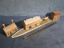 JOBLOT OO HORNBY RAILWAY STATION BUILDINGS ~ Booking Hall, Tower, Cottages -sp.A