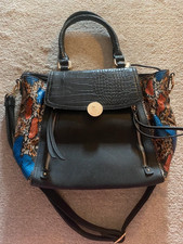 Bessie black snake print