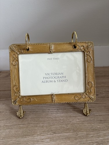 Past times victorian style - past,