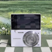 Samsung MV800 16.2MP Flip-out