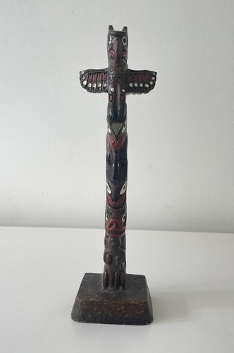 Vintage canadian totem pole - canadian,