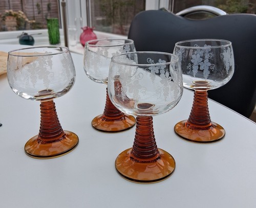 Vintage amber beehive - vintage, stemmed
