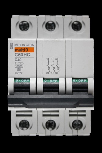 Merlin gerin amp curve c - 40,