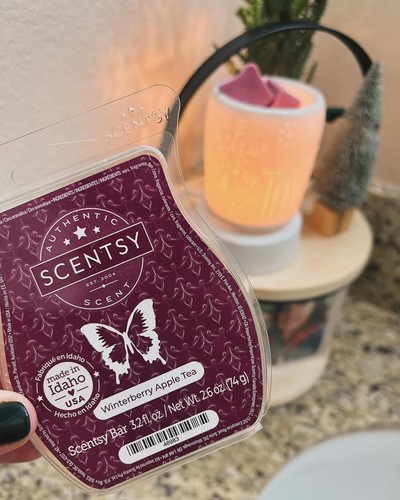 Scentsy winterberry apple - winterberry, tea