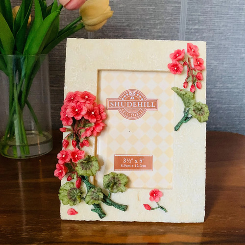 Vintage red floral - vintage, 3d