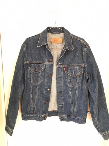 Genuine vintage red - , label