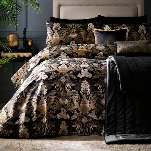 Laurence llewelyn bowen - laurence,