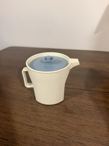 Vintage tupperware container - tupperware,