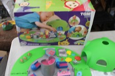 TOMY TELETUBBIES Home Hill