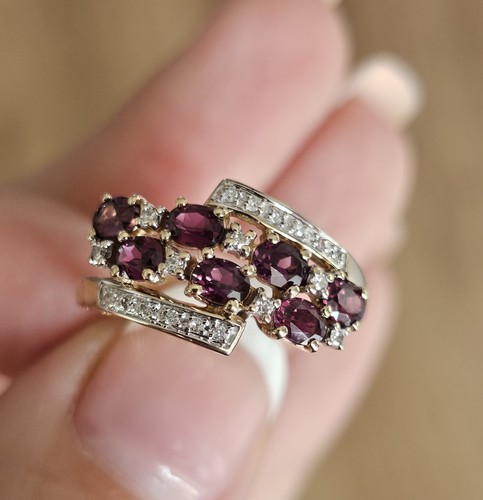9ct yellow gold - yellow,