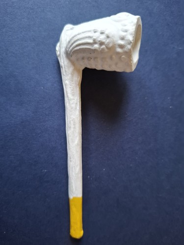 Antique clay pipe - antique, pipe.