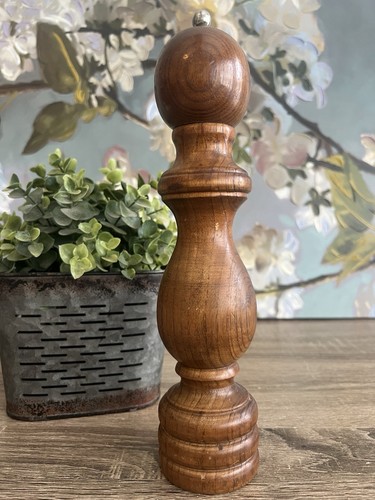 Vintage wooden pepper mill - pepper,