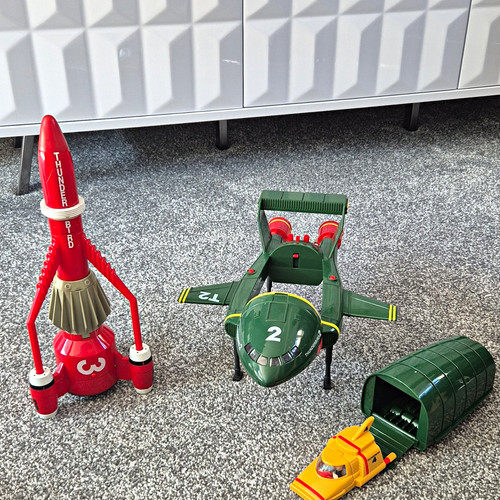 Thunderbirds thunderbird 3 - thunderbird, &