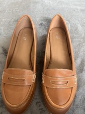 Size 5 Ladies Flat Brown