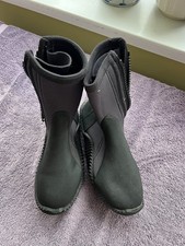 TYPHOON WET BOOTS LADIES SIZE SMA BLACK RUBBER FLEXI SCUBA BOOTS PAIR