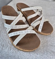 Cali Beverlee Tiger Pose