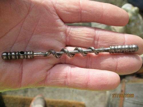 Decorative peg worm - decorative, &