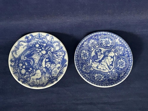 Spode the blue - blue, room