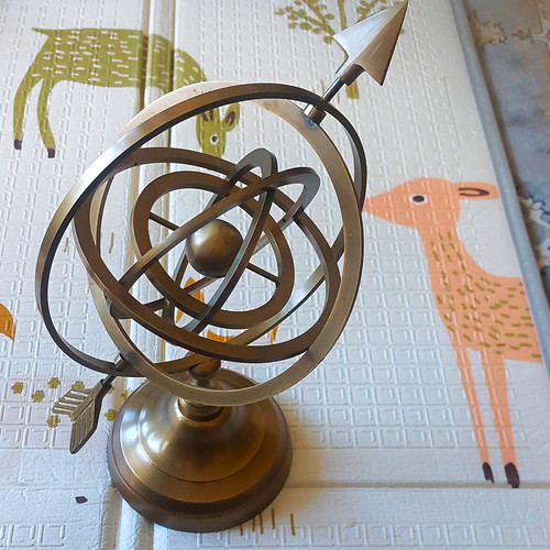Antique style gold - antique-style, metal