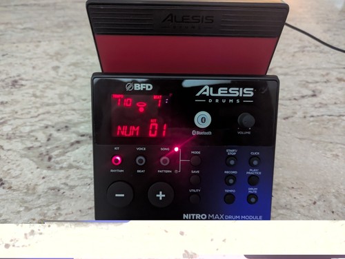 Alesis nitro max - nitro, red