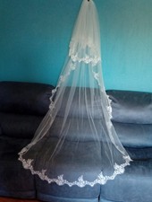 ivory veil 2 tier chapel