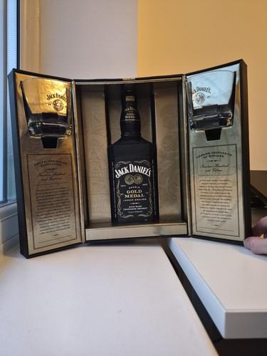 Jack daniels double gold medal - gold,