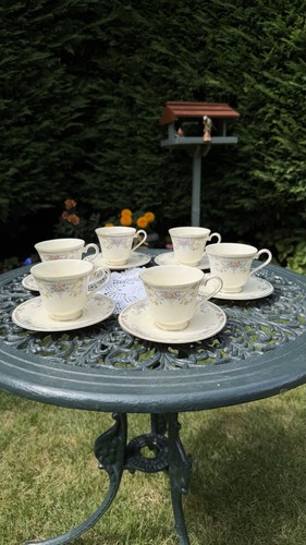 Vintage royal doulton - royal,