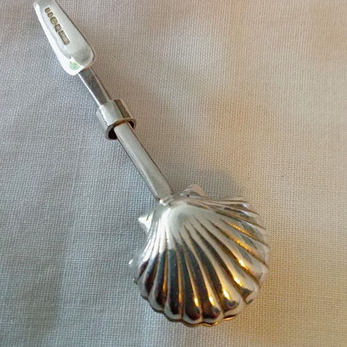 Trio silver napkin - of, clips