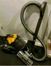 Look Working Posted Dyson Dc19 pull along cylinder hoover vacuum cleaner