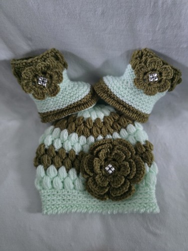New hand knitted romany - new,