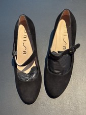 BNWB UNISA BLACK SUEDE MARY