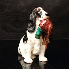 Royal Doulton Figurine Dog HN1062 Cocker Spaniel with Pheasant, England