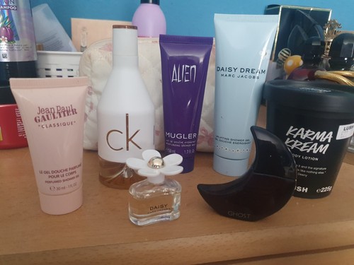 Perfume shower gel - gel,