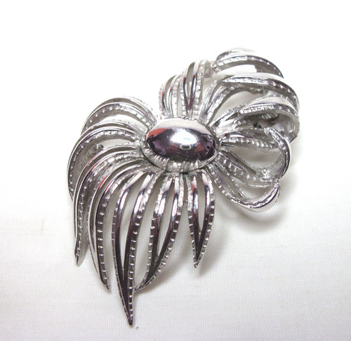 Crown trifari brooch 6cm - brooch,