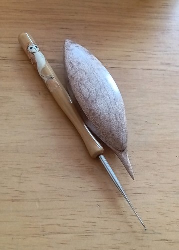 Wood tatting shuttle beige - wood,