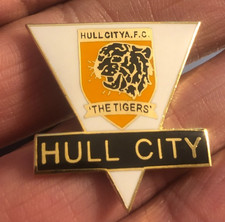 RARE HULL CITY AFC TRIANGULAR CREST ENAMEL PIN BADGE