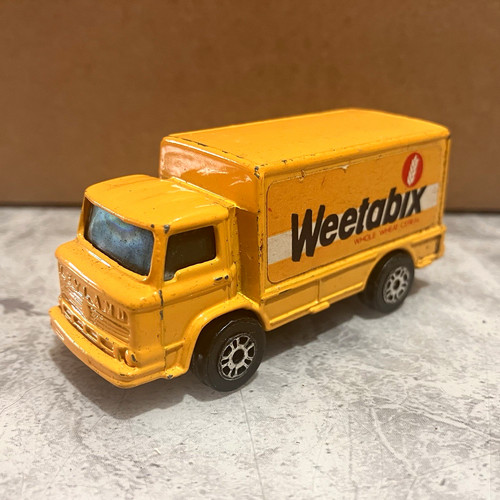 Corgi juniors bedford weetabix - corgi,