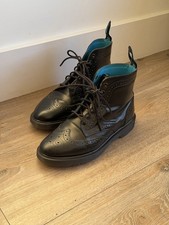 Dr. Martens Anthony Brogue