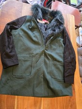 Ladies South Coat Size 24 With