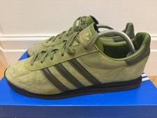 Adidas AS520 UK10 2022