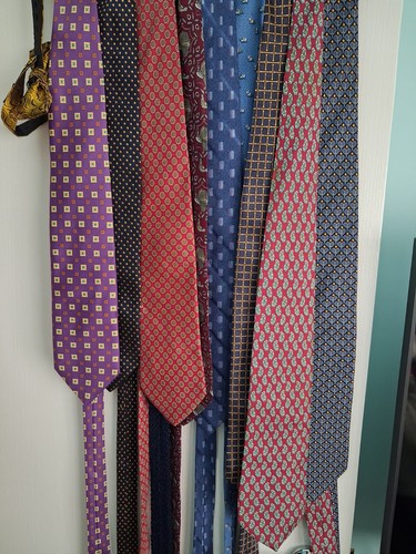 Bundle silk ties - of,