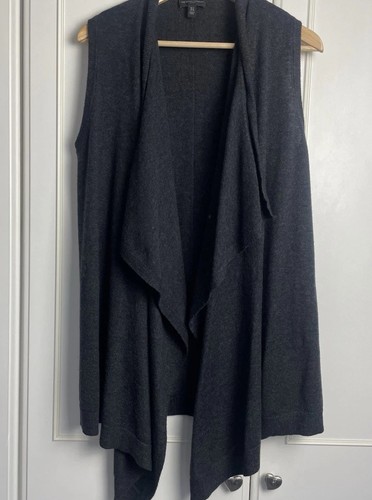 White company sleeveless - white,