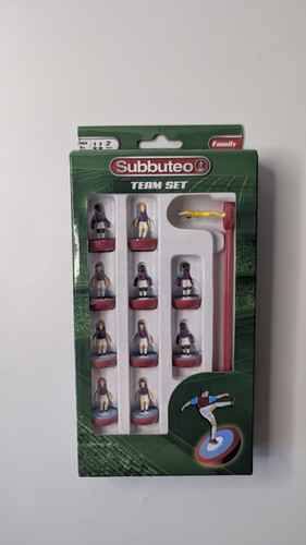 Subbuteo team set claret blue - subbuteo,