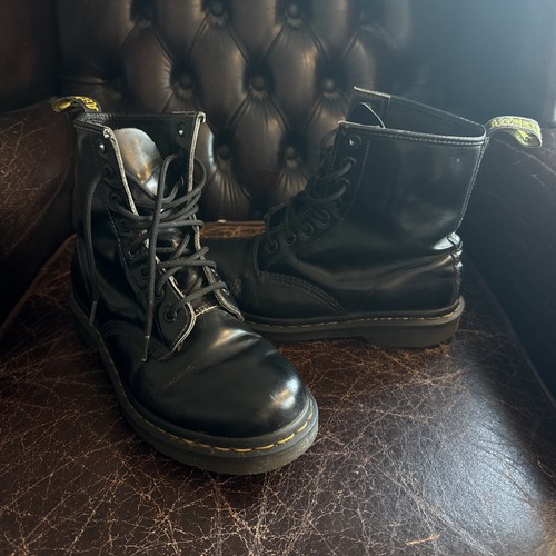 Martens doc straight from - martens,