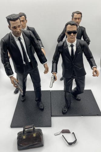 Mezco toys reservoir - mezco, dogs