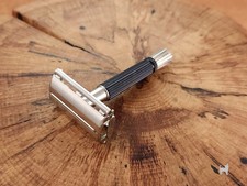 Gillette Black Handle Super Speed S4 1972 VTG DE Safety Razor